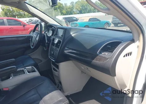 2016 Chrysler Town & Country Touring из США, поврежденный, VIN 2C4RC1BG2GR286741